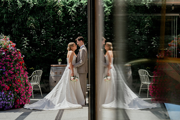 wedding at the The Bear Hotel cowbridge