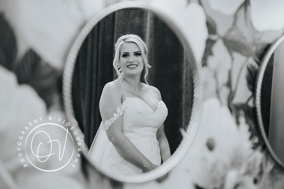 bride prep at gellifawr woodland retreat