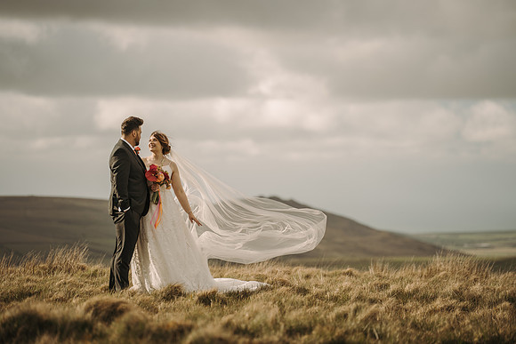 how to choose a wedding photographer uk