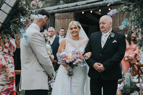 Sugar Loaf Barn wedding photography