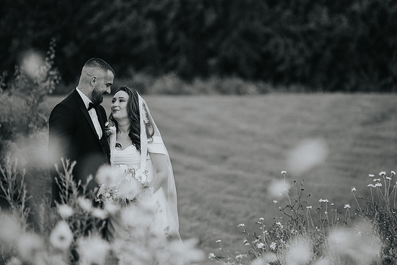 Kingscote Barn wedding photos