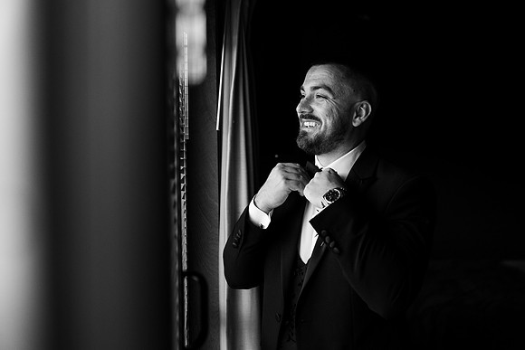 Kingscote Barn wedding photos