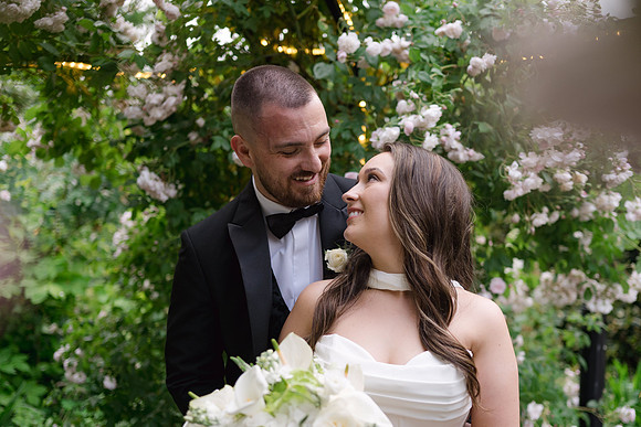 Kingscote Barn wedding photos