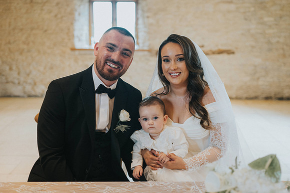 Kingscote Barn wedding photos
