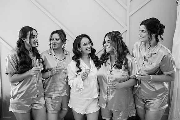 Kingscote Barn wedding photos