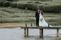 Kingscote Barn wedding photos