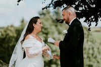 Kingscote Barn wedding photos