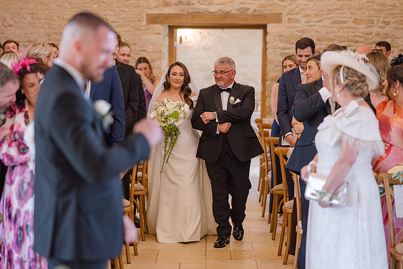 Kingscote Barn wedding photos