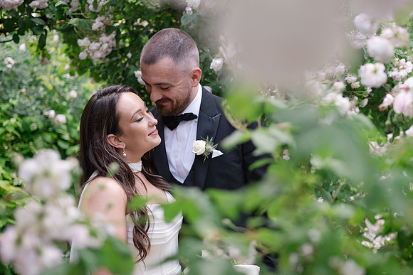 Kingscote Barn wedding photos