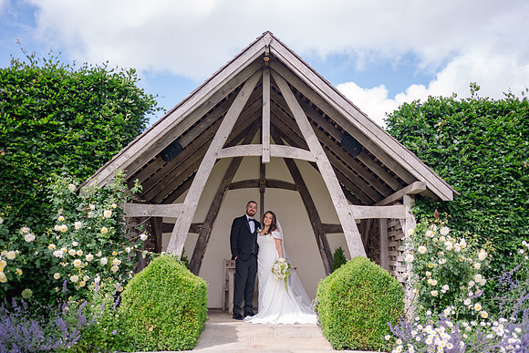 Kingscote Barn wedding photos