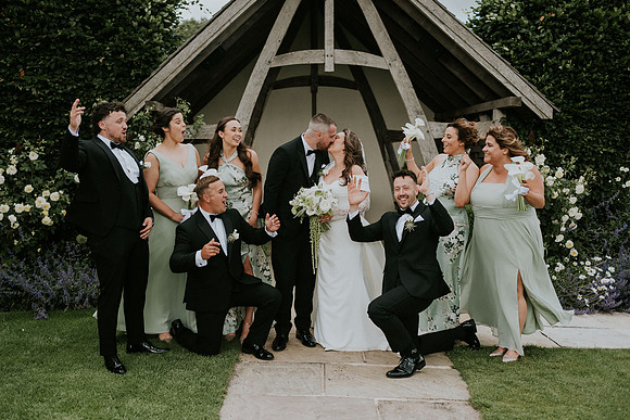 Kingscote Barn wedding photos