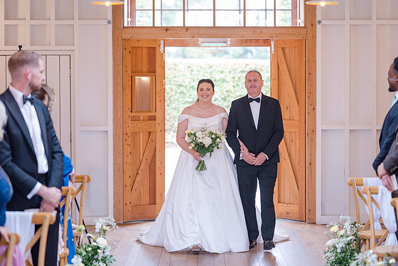 Cotswolds wedding photographer