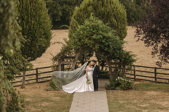 Cotswolds wedding photographer