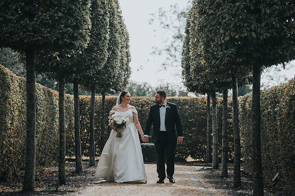 Cotswolds wedding photographer