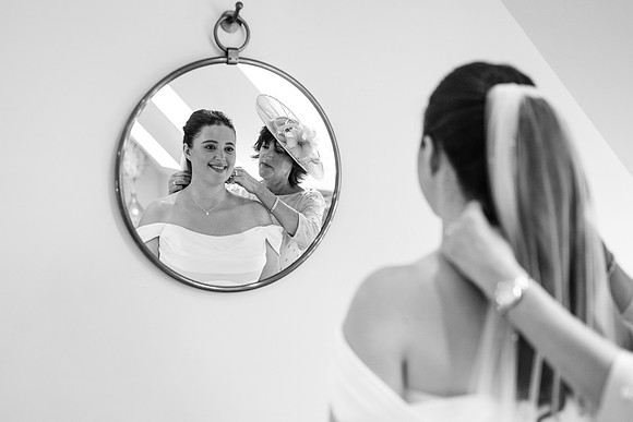 Cotswolds wedding photographer