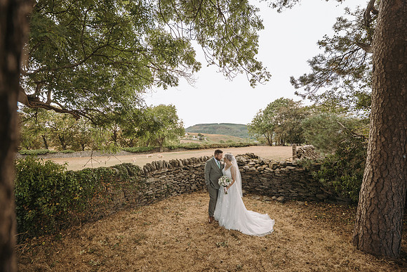Ceri-Ann and Geraint Llechwen Hall wedding