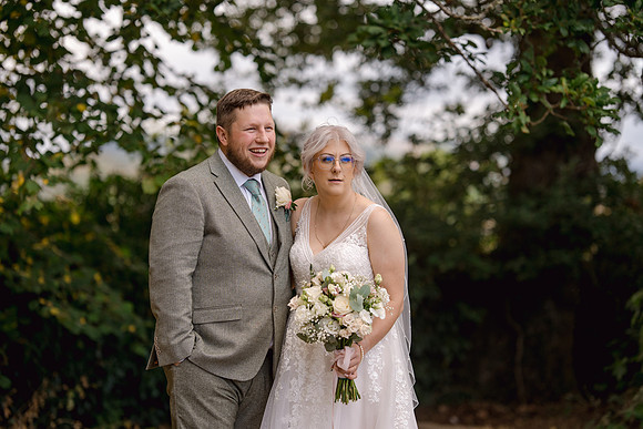 Ceri-Ann and Geraint Llechwen Hall wedding