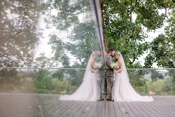 Ceri-Ann and Geraint Llechwen Hall wedding