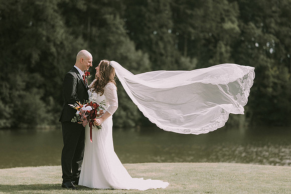 Canada Lodge and Lake wedding photographer