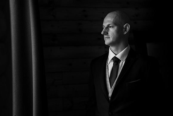 Canada Lodge and Lake wedding photographer