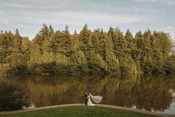 Canada Lodge and Lake wedding photographer