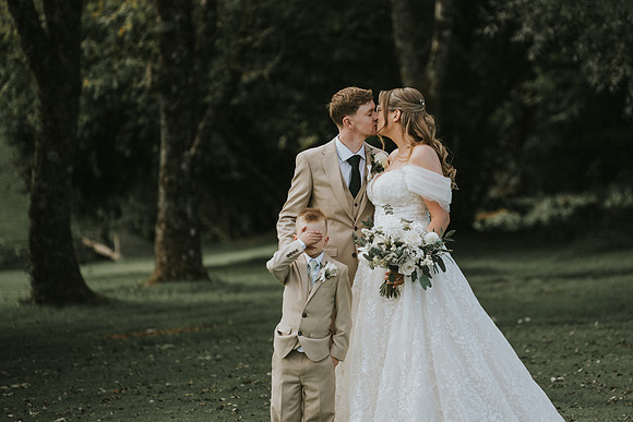wedding photographer in Cardiff