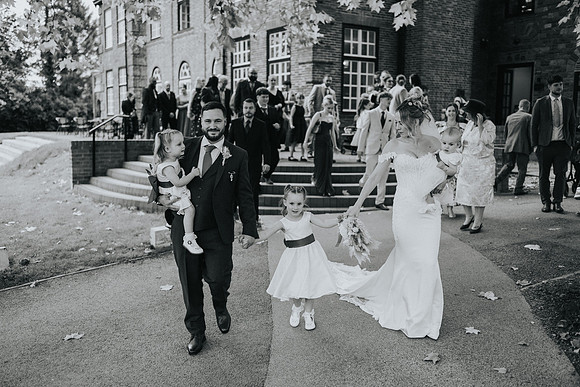 Sant Ffraed House wedding photographer