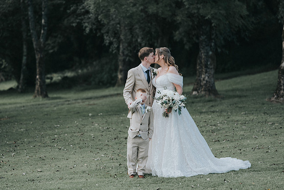 wedding photographer in Cardiff