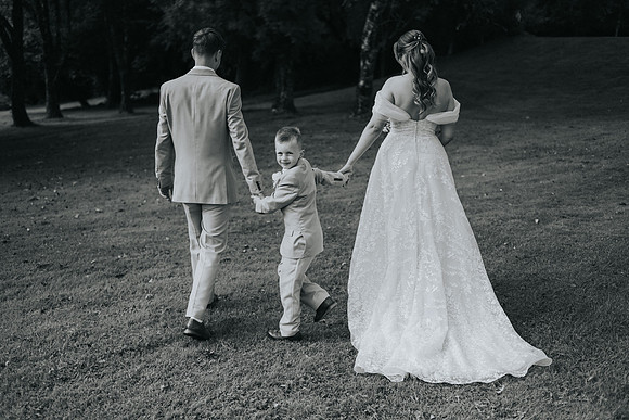 wedding photographer in Cardiff