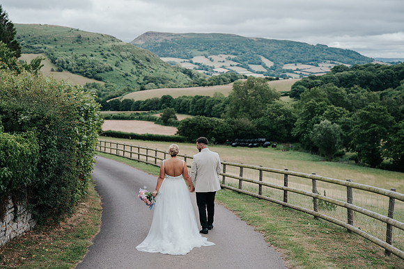 Sugar Loaf Barn wedding photography
