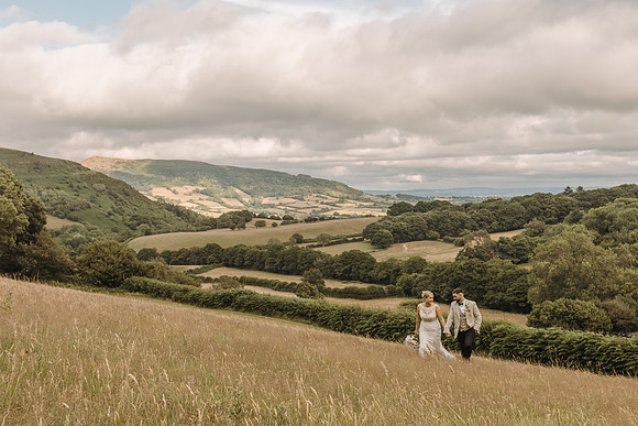 Sugar Loaf Barn wedding photography