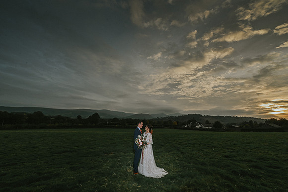 wedding photographers cardiff area