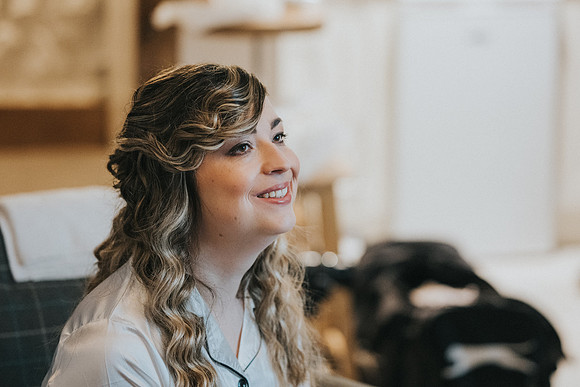 Naomi's exquisite bridal bouquet with white and blush flowers