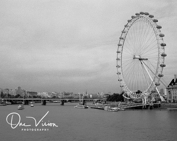 London Eye Black and White