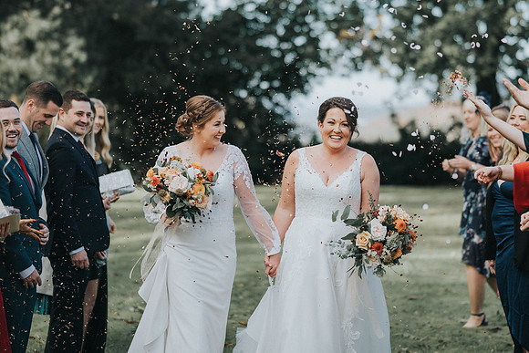 Outdoor wedding photography
