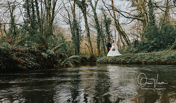 South Wale Wedding Photographer and Videographer