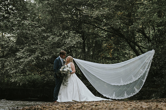 Detailed shot of Lorna's veil and hairpiece.