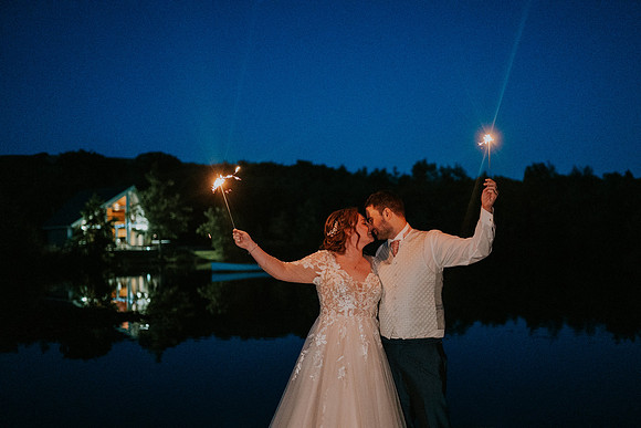 sylen Lakes bride and groom