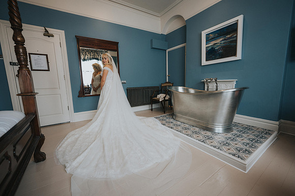 Wedding dress