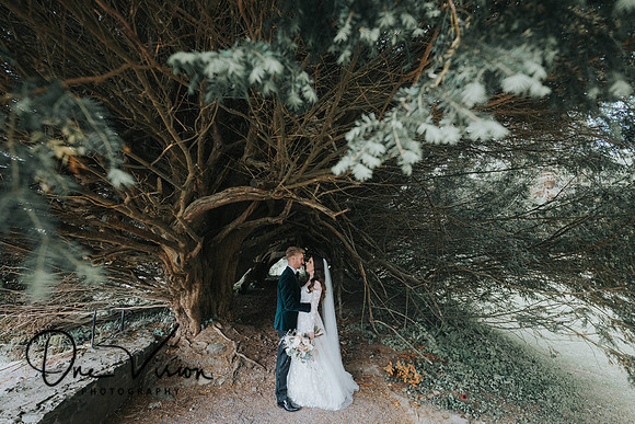Green Grove Barns Wedding Photographer