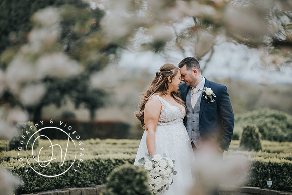 wedding photography at gellifawr woodland retreat