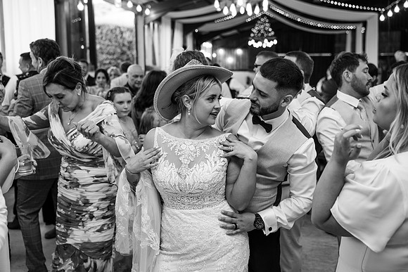 Sugar Loaf Barn wedding photography