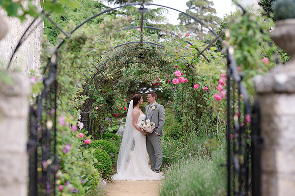 Gileston manor Photos and Videos