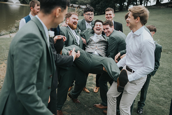 canada lodge and lake wedding photo